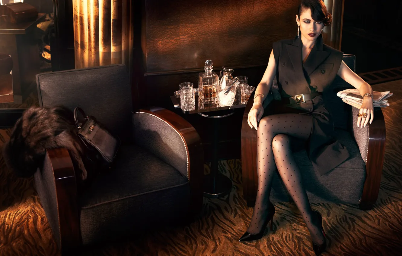 Photo wallpaper look, glass, style, model, makeup, dress, actress, brunette