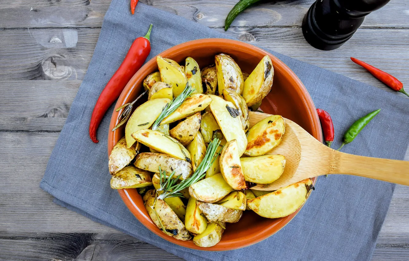 Photo wallpaper spoon, pepper, spices, potatoes