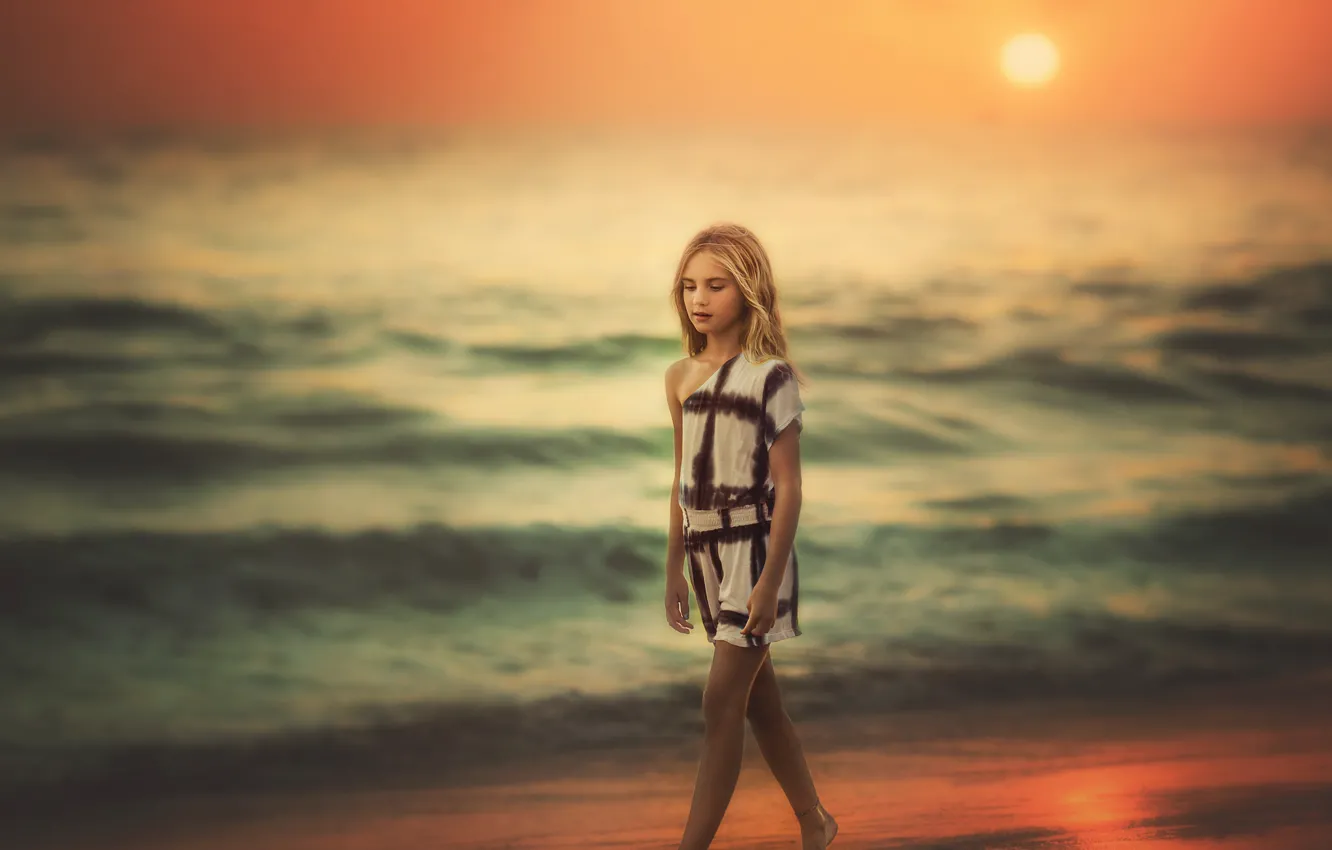 Photo wallpaper sand, wave, the ocean, shore, girl, Edie Layland, Walking Ocean Sunset