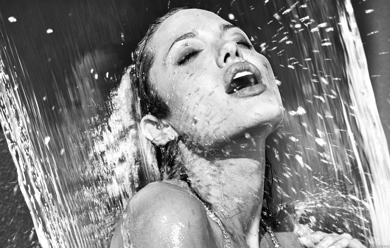 Photo wallpaper water, black and white, Angelina Jolie, Angelina Jolie, Shower