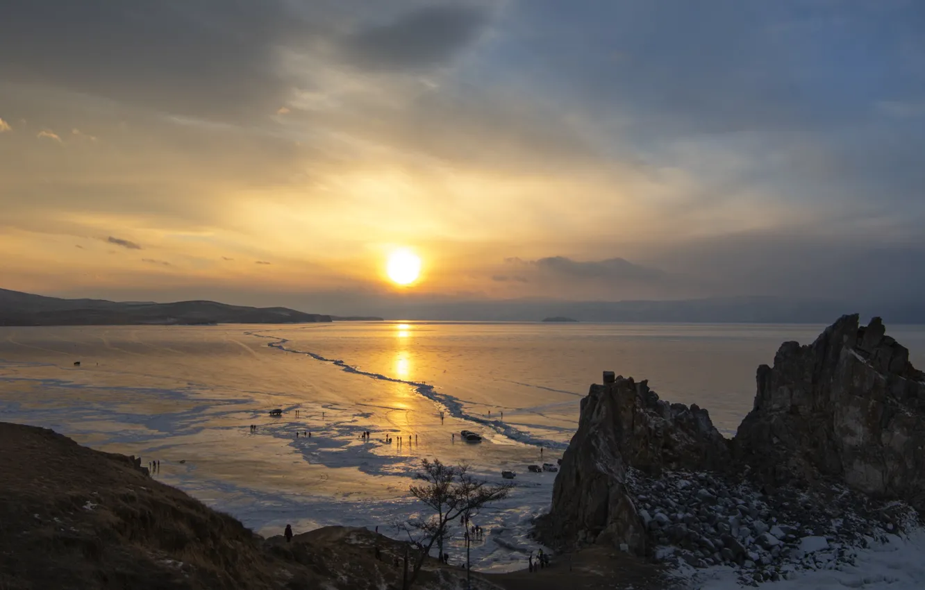 Photo wallpaper winter, snow, sunset, shore, pond