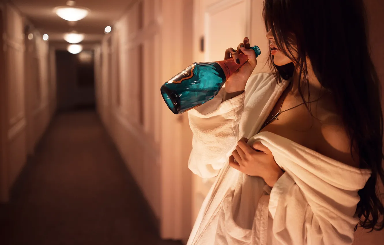 Photo wallpaper girl, stay, bottle, the hotel, Bathrobe, Elvira