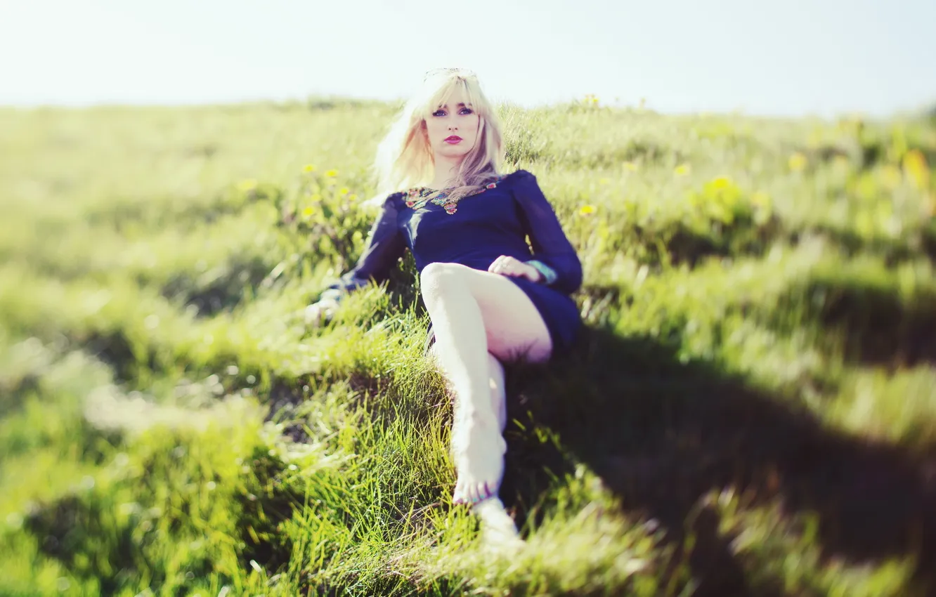 Photo wallpaper field, girl, background