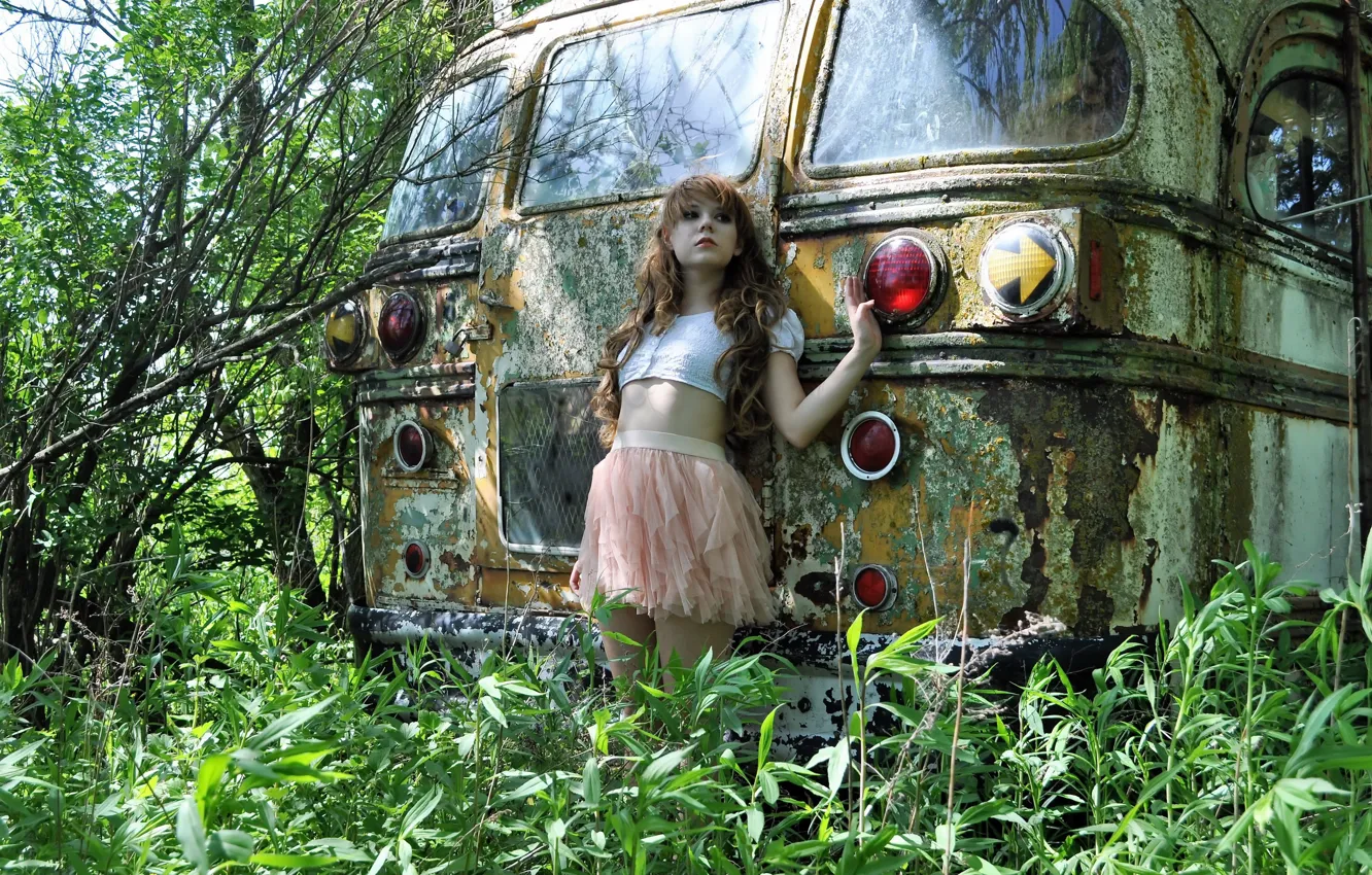 Photo wallpaper girl, background, bus