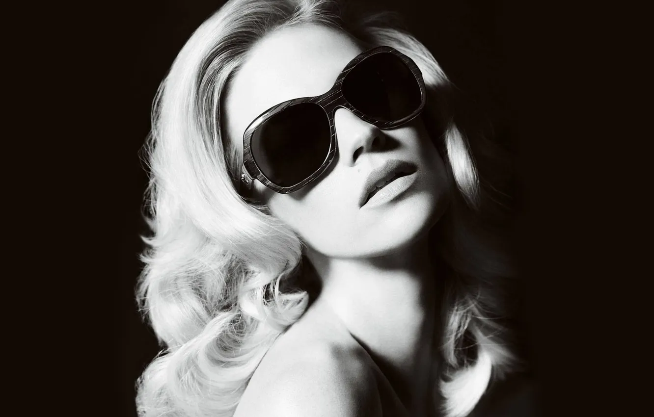 Photo wallpaper girl, face, photo, model, black and white, portrait, glasses, blonde