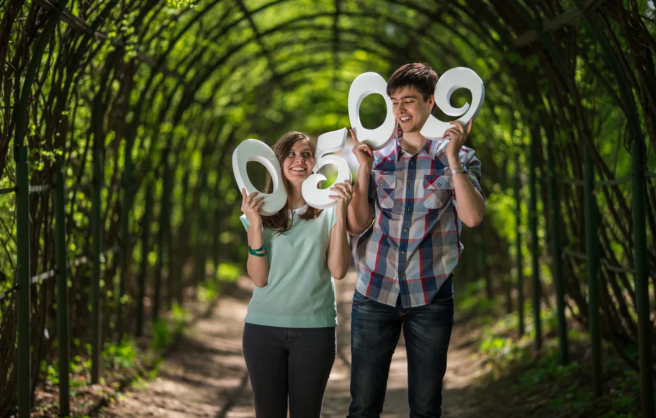 Photo wallpaper girl, smile, figures, guy