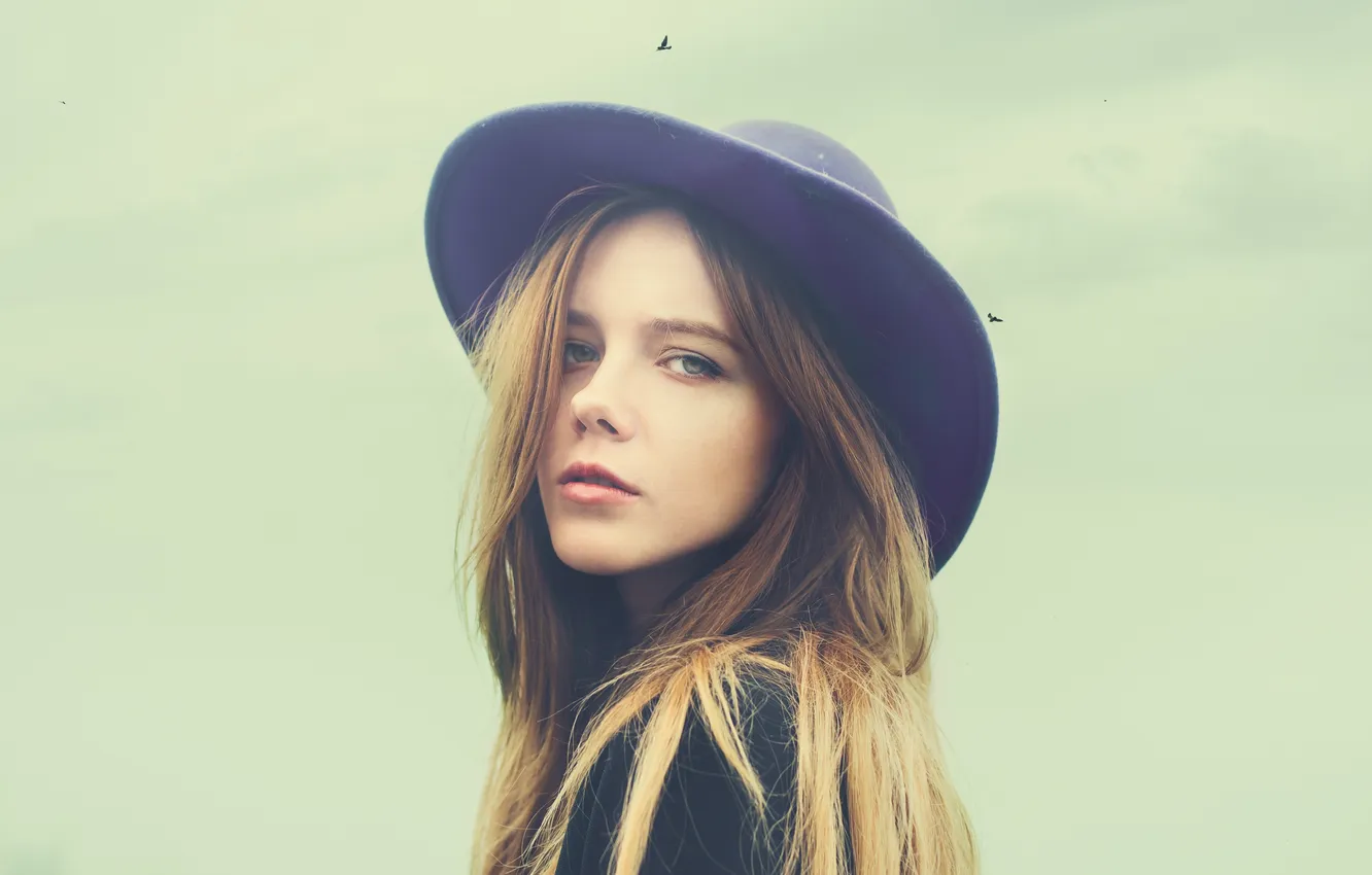 Photo wallpaper look, girl, bird, hat, blonde