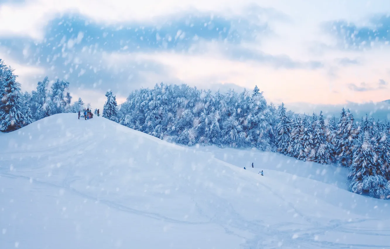 Photo wallpaper winter, snow, people, mountain