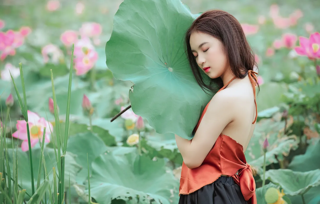 Photo wallpaper leaves, girl, flowers, leaf, Asian, Lotus, shoulders, closed eyes