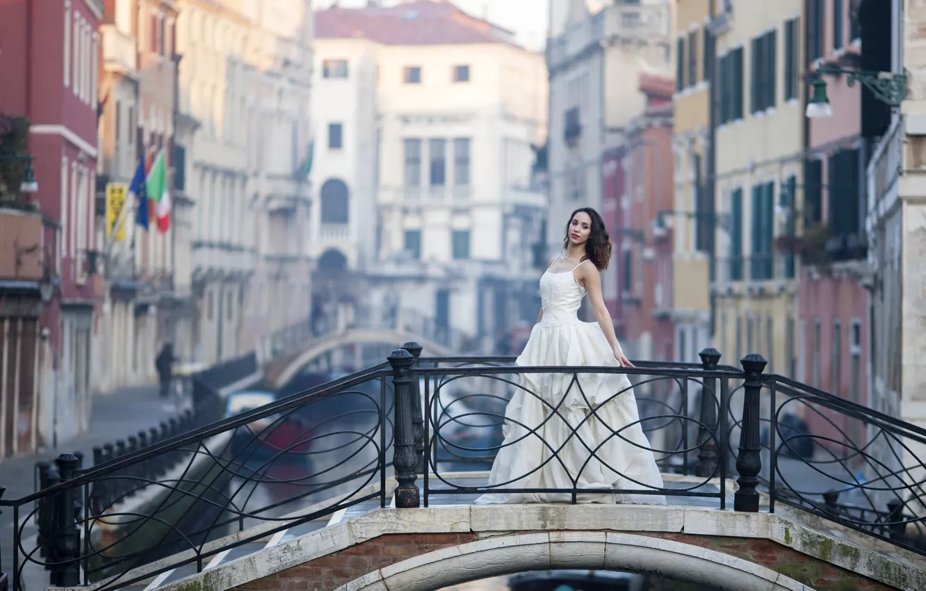 Photo wallpaper girl, bridge, style, dress, Italy, Venice, channel, Alexandrina Calancea