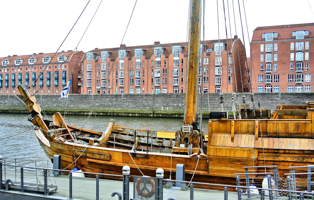 Photo wallpaper the sky, river, ship, home, Germany, restaurant, Bremen