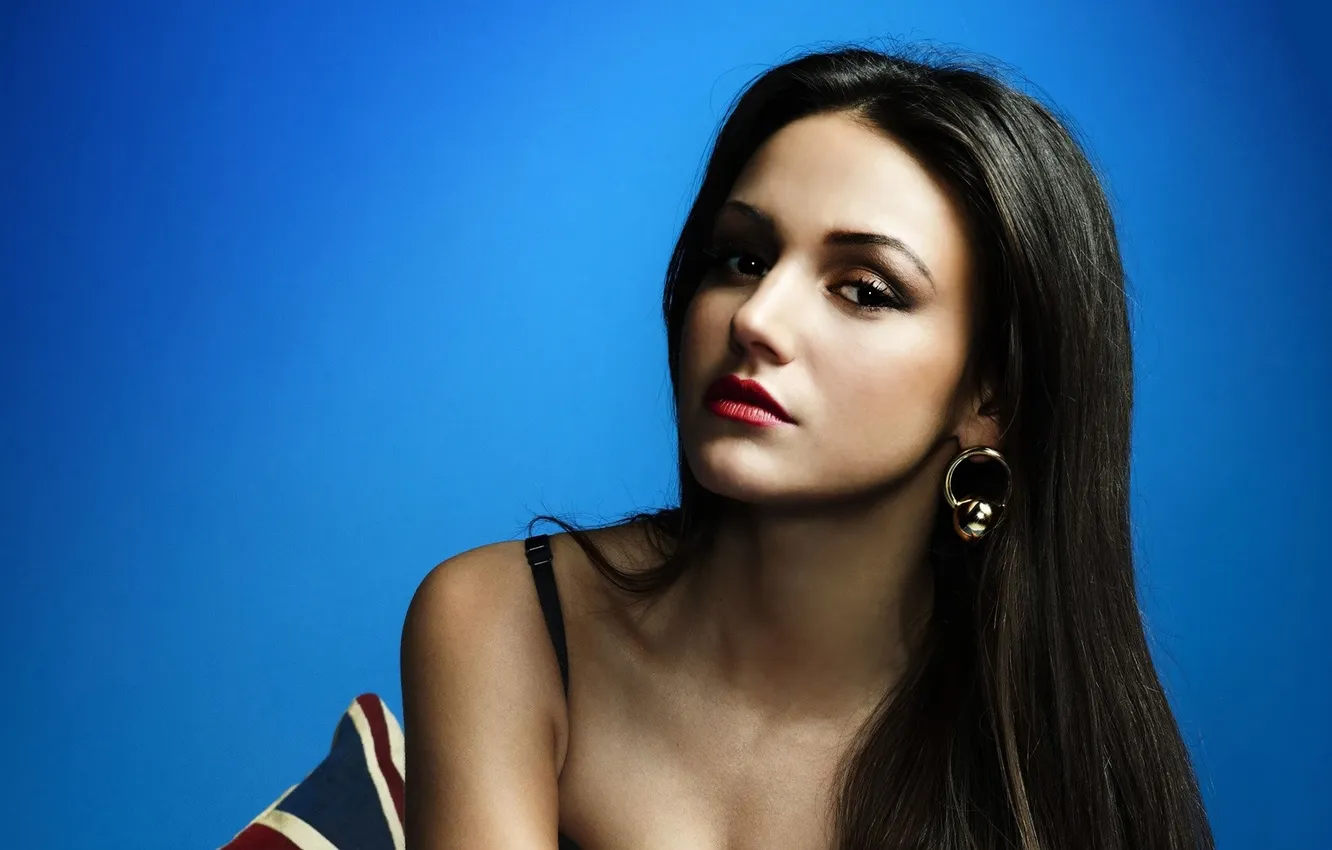 Photo wallpaper girl, actress, brunette, beautiful, blue background, Michelle Keegan