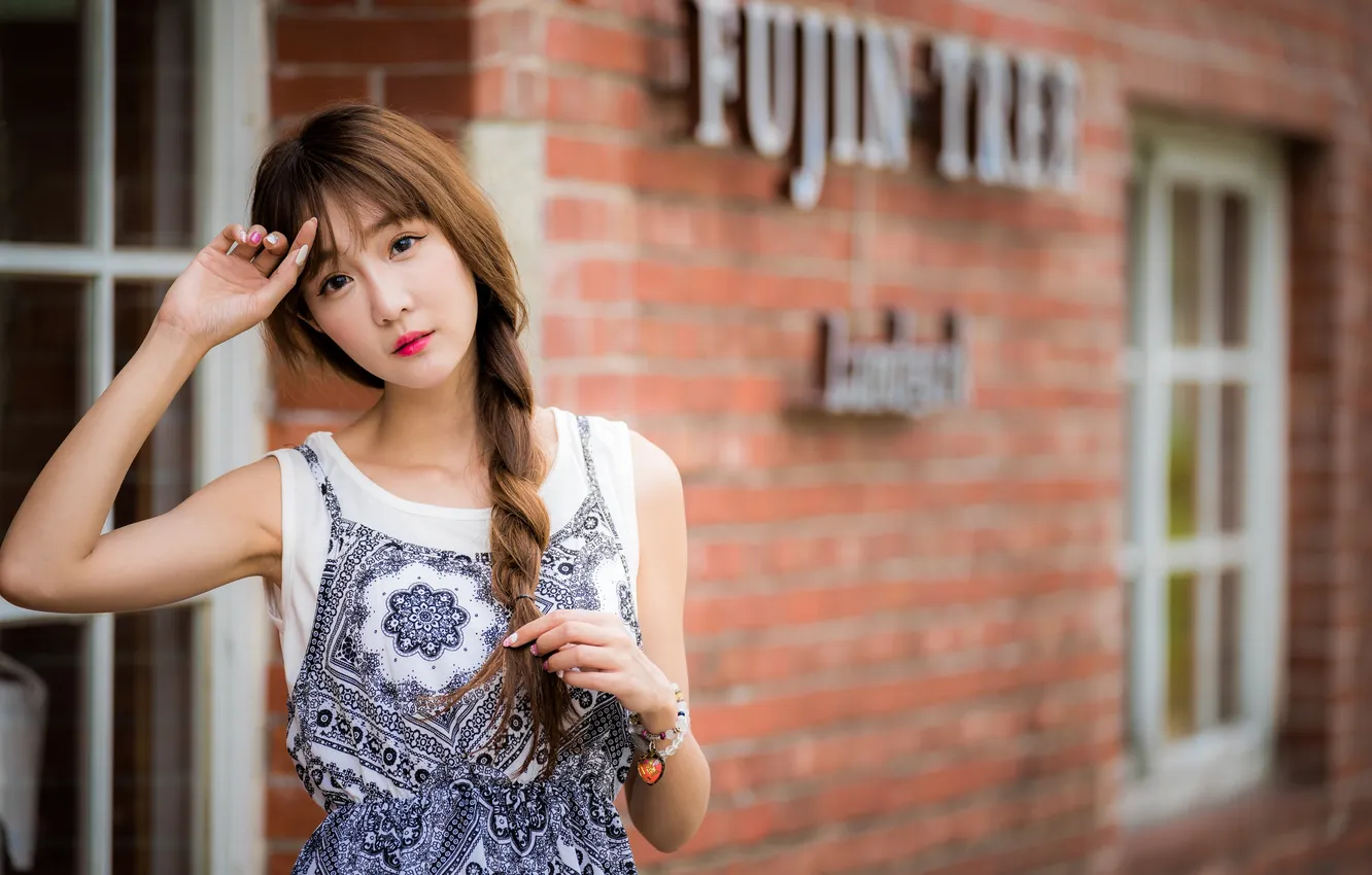 Photo wallpaper summer, look, girl, the city, street, model, the building, makeup