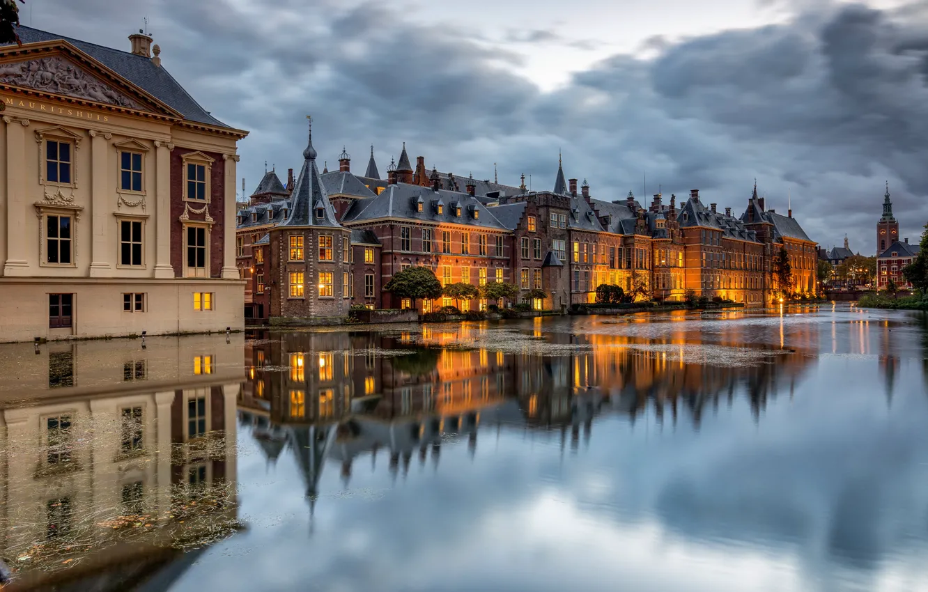Photo wallpaper clouds, pond, building, Netherlands, The Hague, Hofvijver