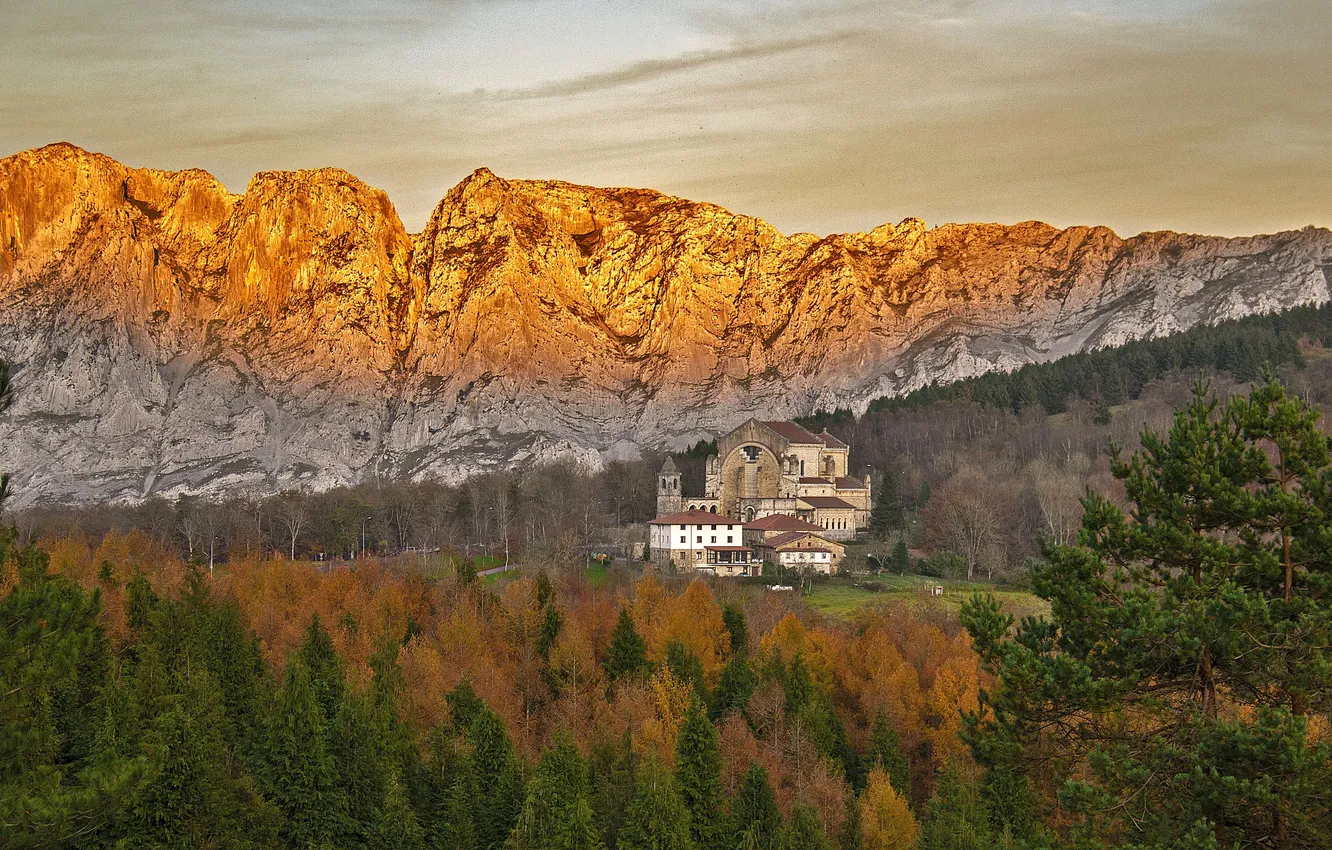 Photo wallpaper mountains, dusk, Spain, Basque Country, Biscay, The Sanctuary of San Antonio, Álava, limestone