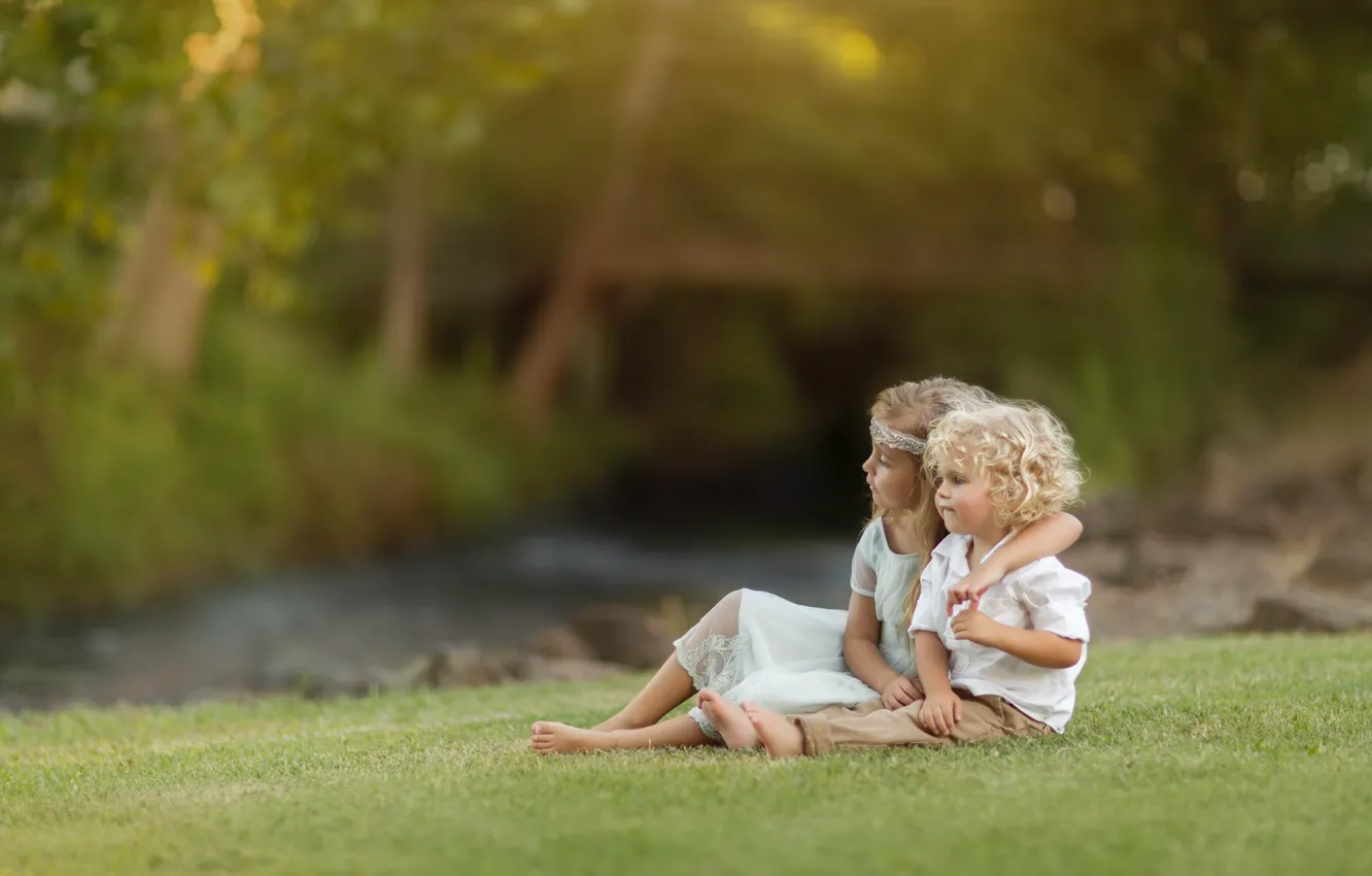 Photo wallpaper nature, children, boy, hugs, girl, a couple, curls, lawn