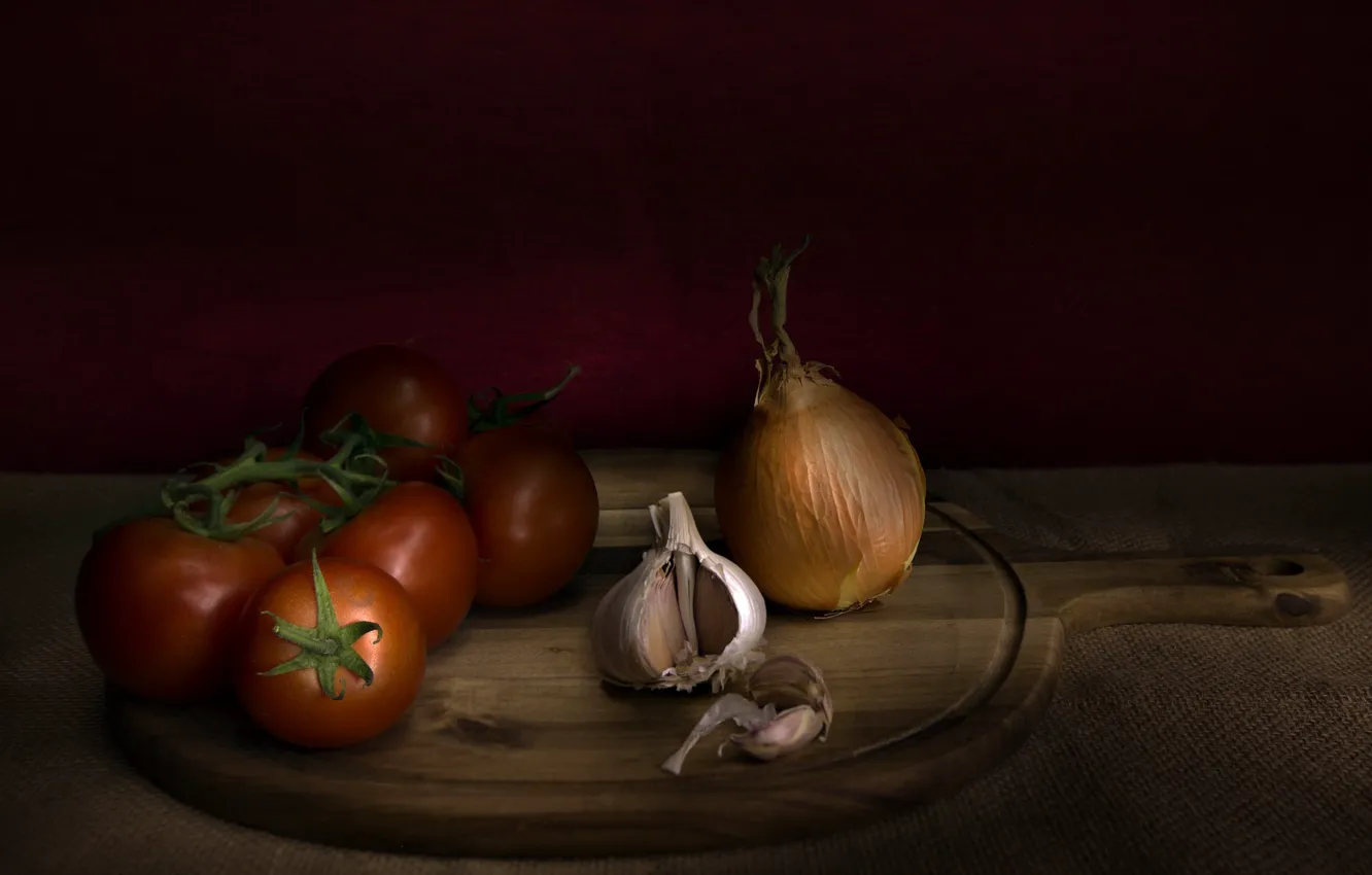 Photo wallpaper bow, tomato, garlic