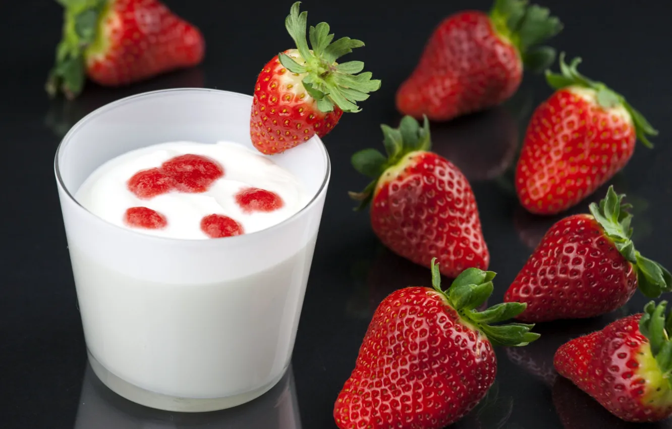 Photo wallpaper yogurt, berries, dessert, strawberry, Breakfast
