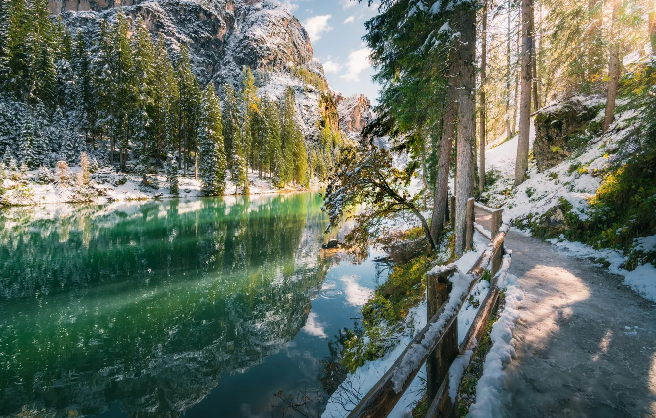 Photo wallpaper greens, forest, snow, mountains, river, trail, the rays of the sun, trees in the snow