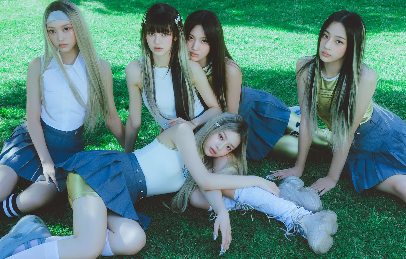 Photo wallpaper asian, skirt, Korean, New Jeans