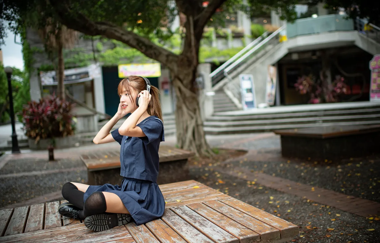 Photo wallpaper girl, headphones, Asian