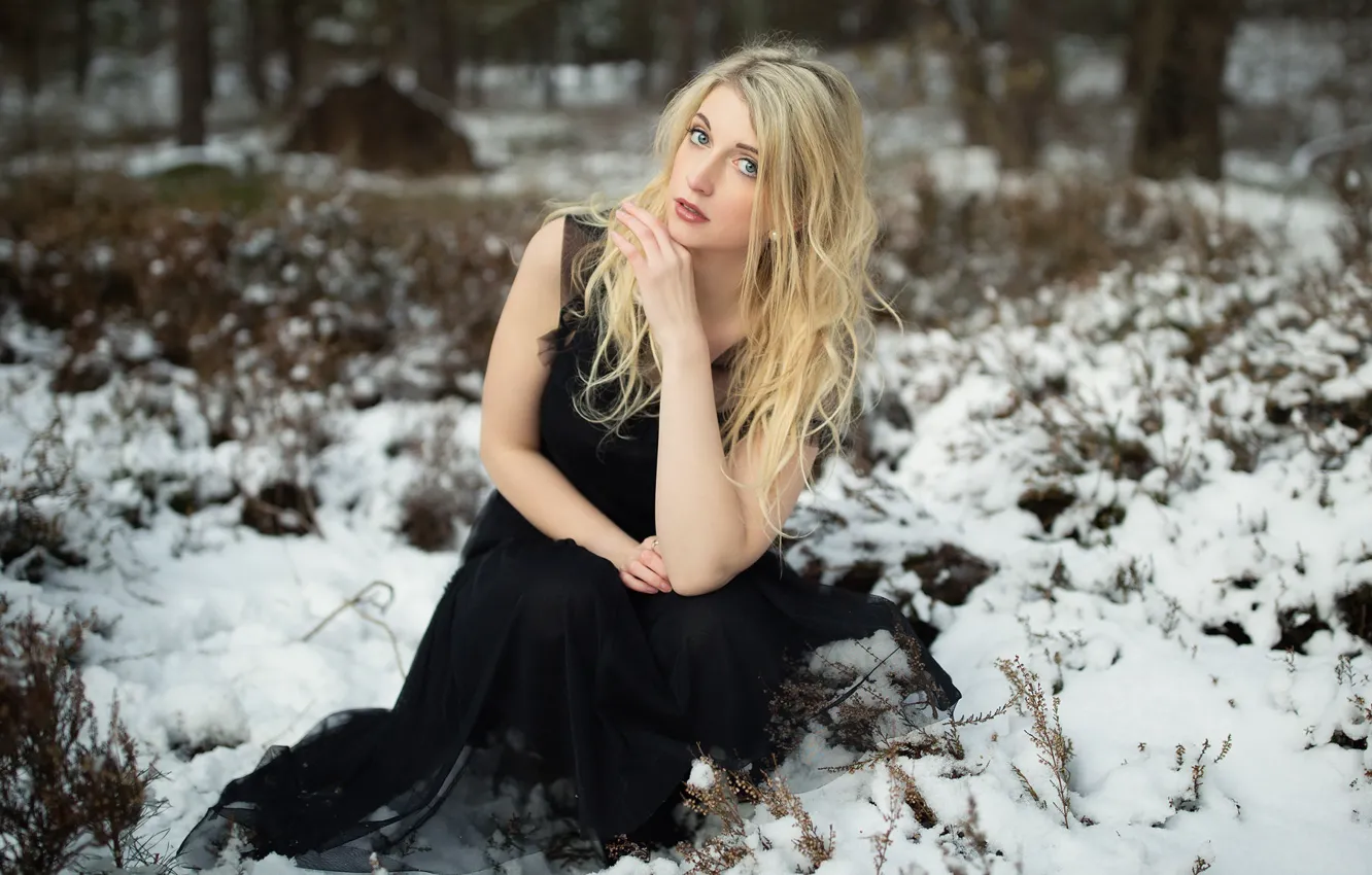 Photo wallpaper girl, nature, Lesley