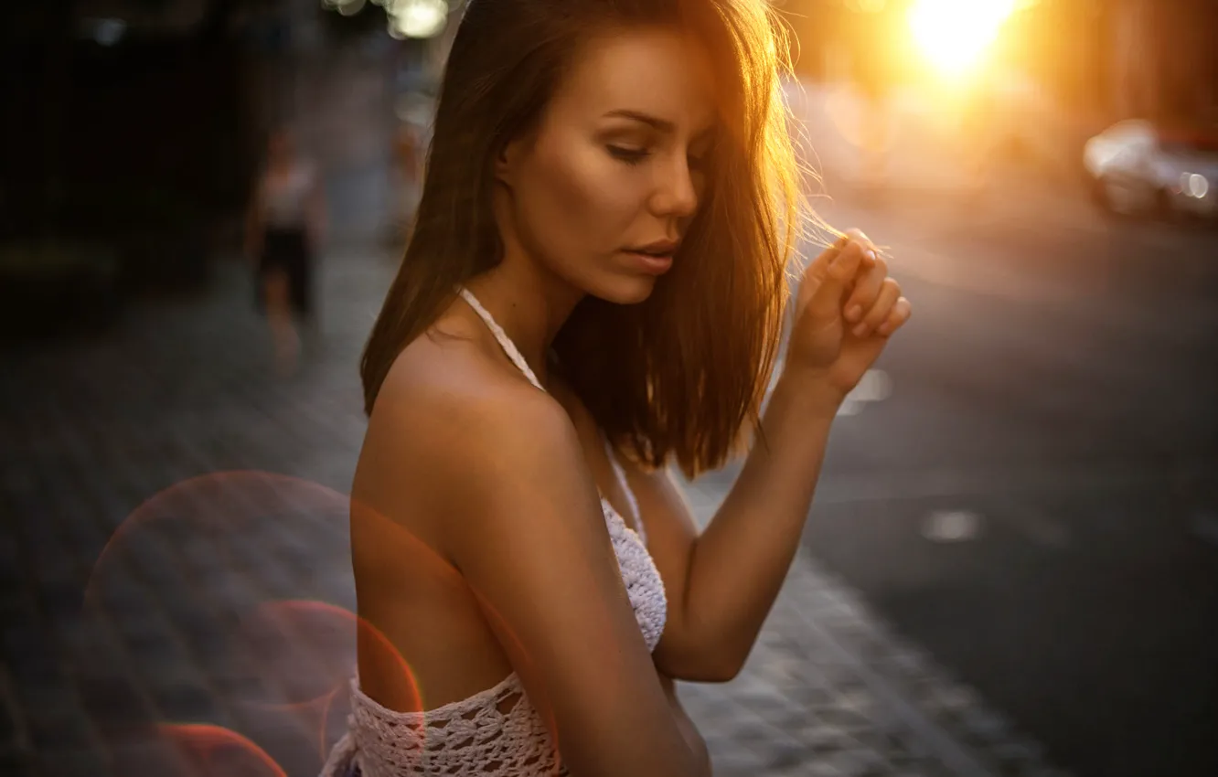 Photo wallpaper girl, the sun, the city, street, sponge, golden hour