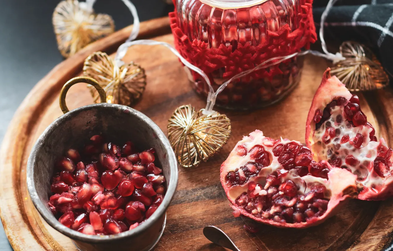 Photo wallpaper Bank, hearts, tray, garnet, pomegranate grains