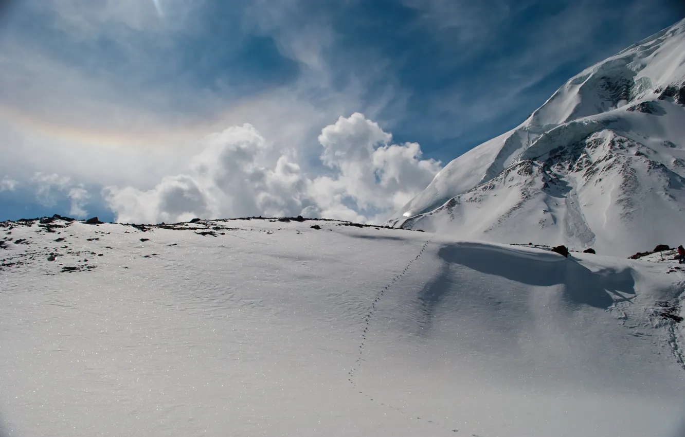Photo wallpaper clouds, snow, mountains, traces, top