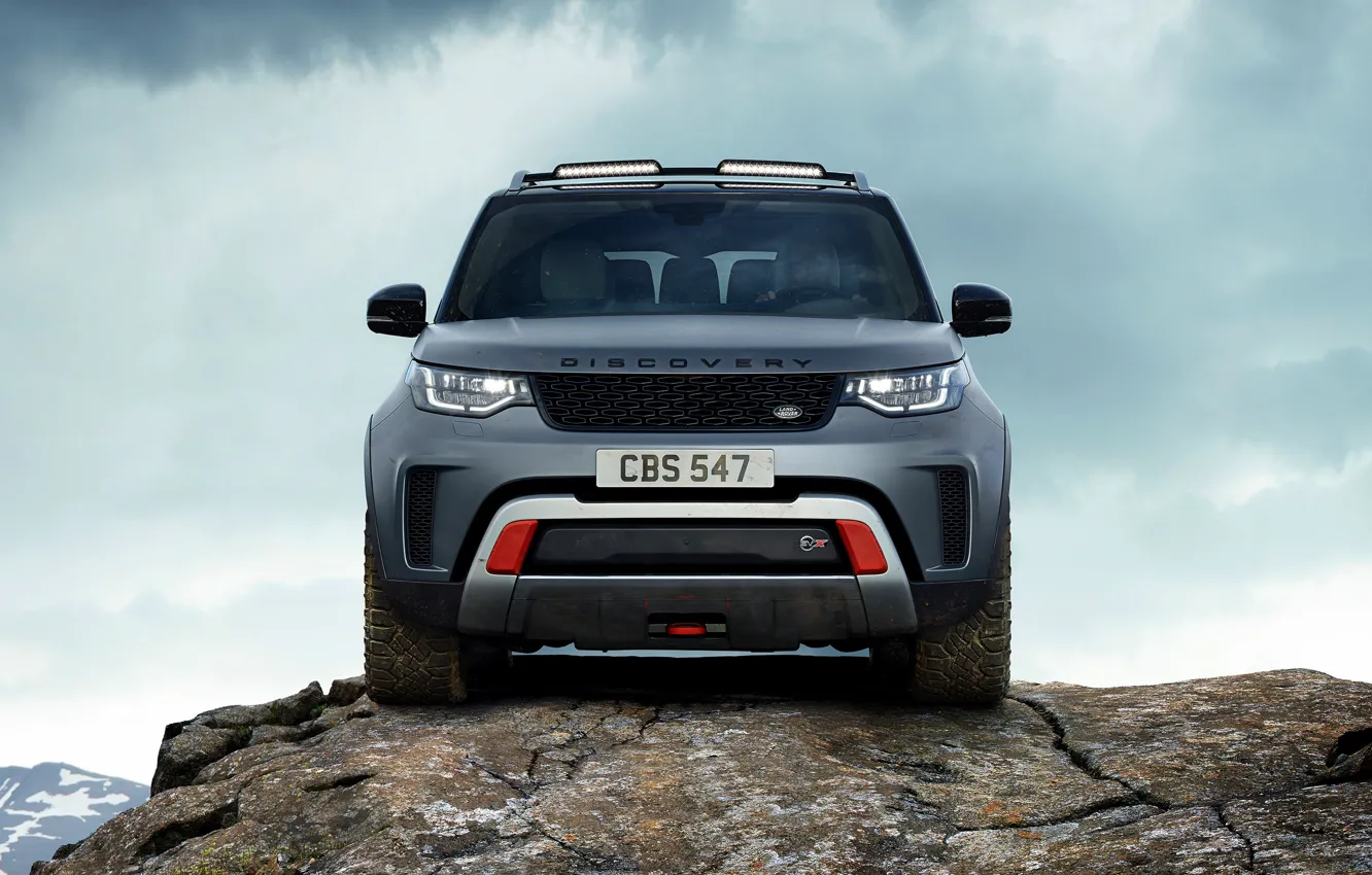 Photo wallpaper the sky, clouds, rock, grey, SUV, Land Rover, Discovery, 4x4