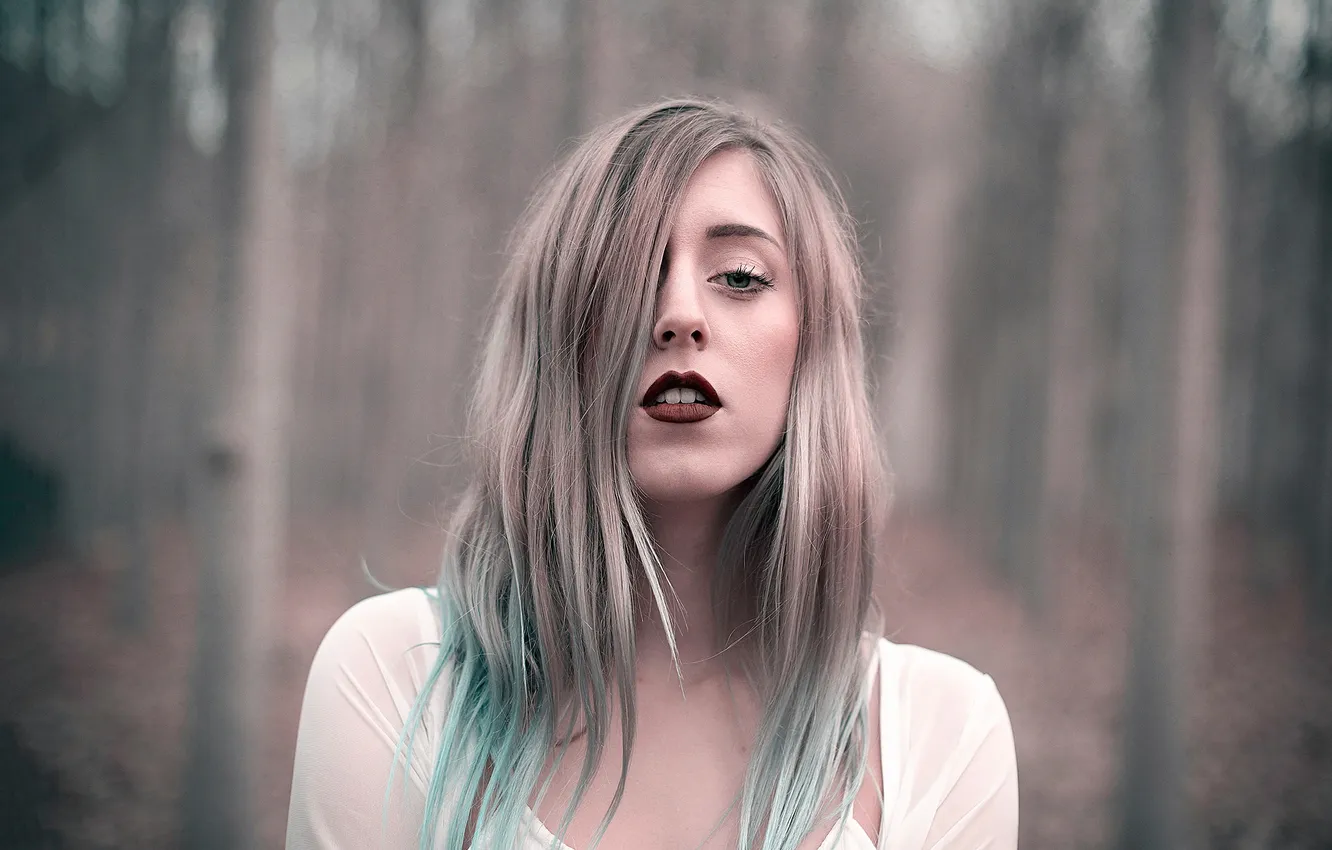 Photo wallpaper portrait, sponge, teeth, Lady winter