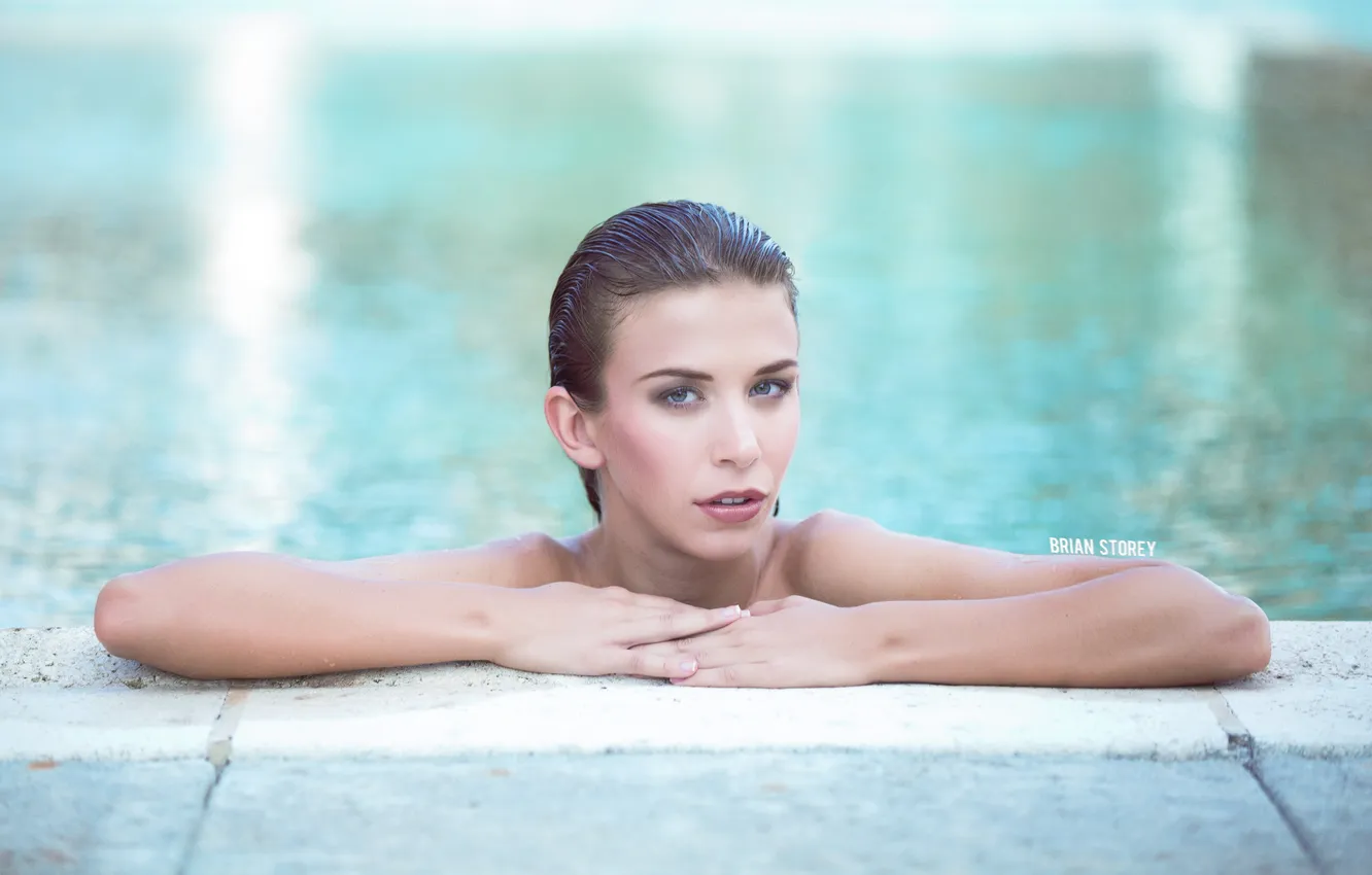 Photo wallpaper girl, pool, hands, photographer, girl, photography, photographer, Brian Storey