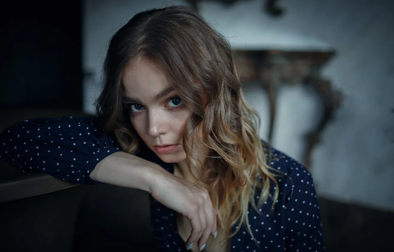 Photo wallpaper look, loneliness, portrait, Anna Shuvalova