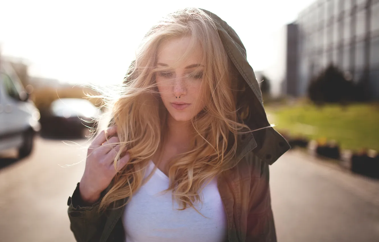 Photo wallpaper the sun, pose, model, portrait, makeup, Mike, piercing, jacket