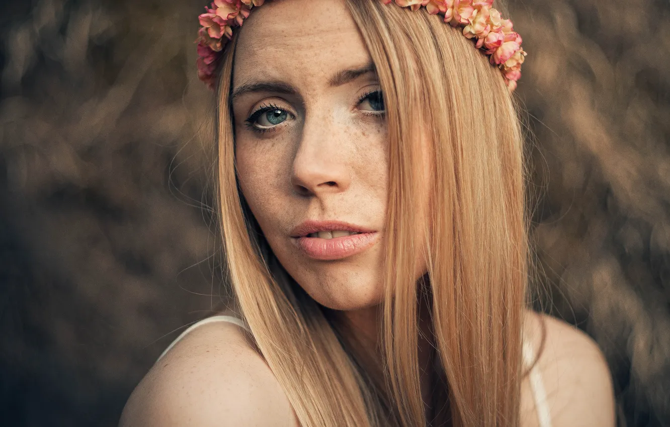 Photo wallpaper girl, forest, bokeh, lips, hair, branches, shoulders, crown of flowers