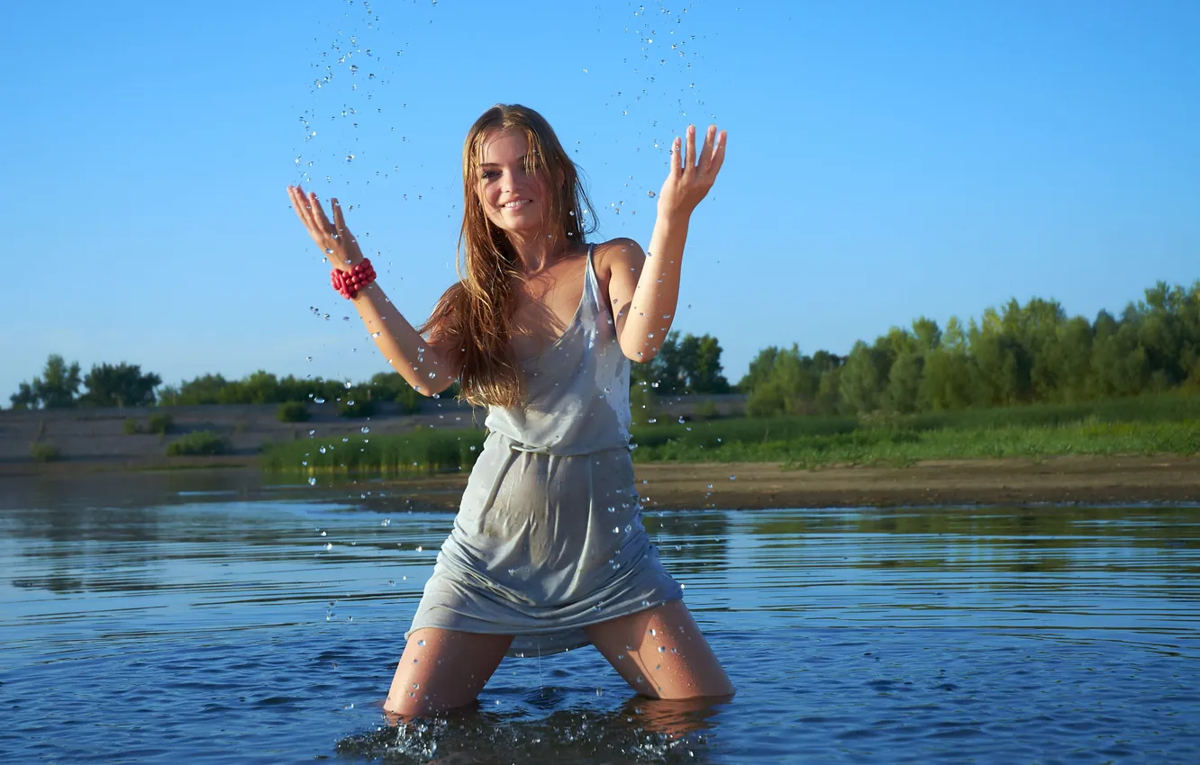 Photo wallpaper squirt, wet, in the water