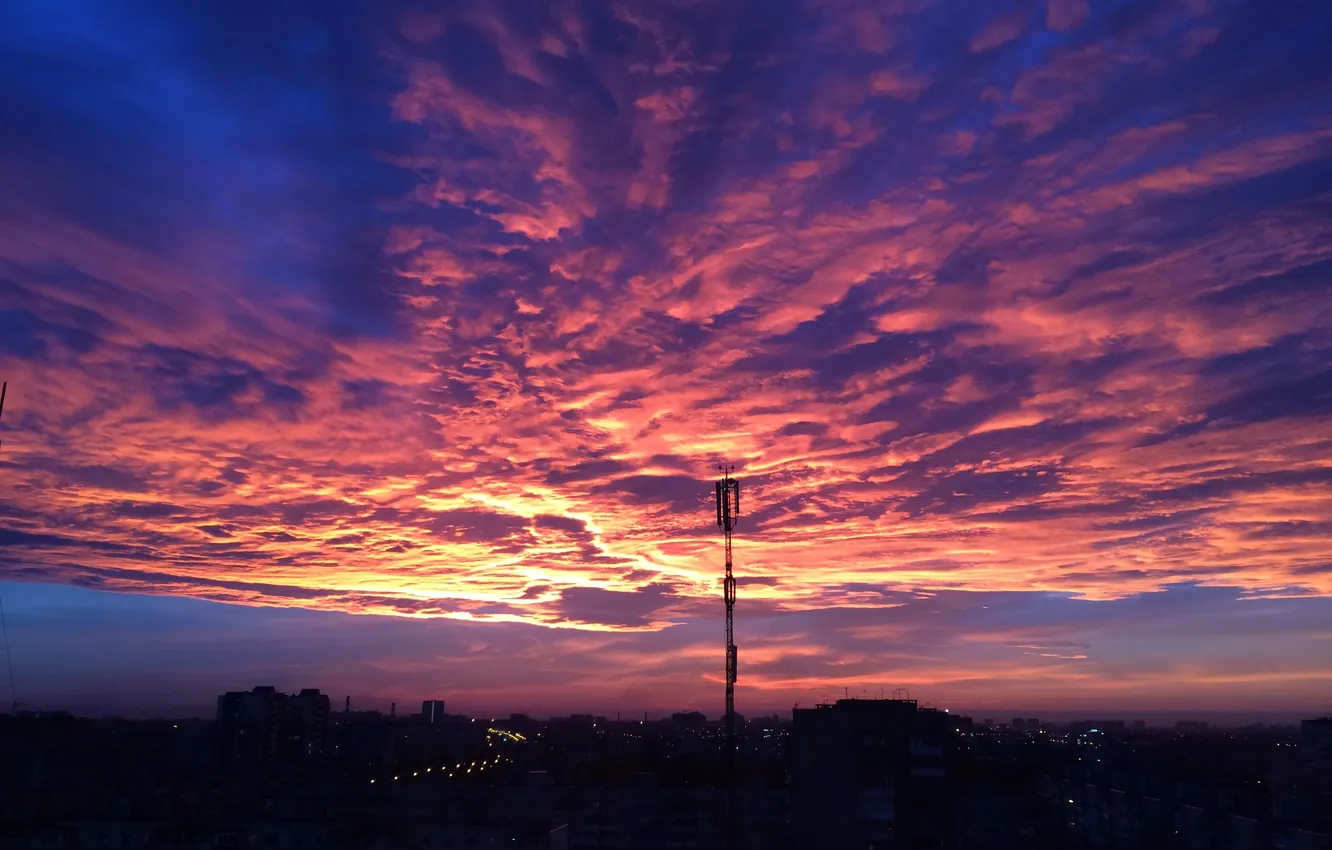 Photo wallpaper the sky, clouds, sunset, city, the city, building, the evening, glow