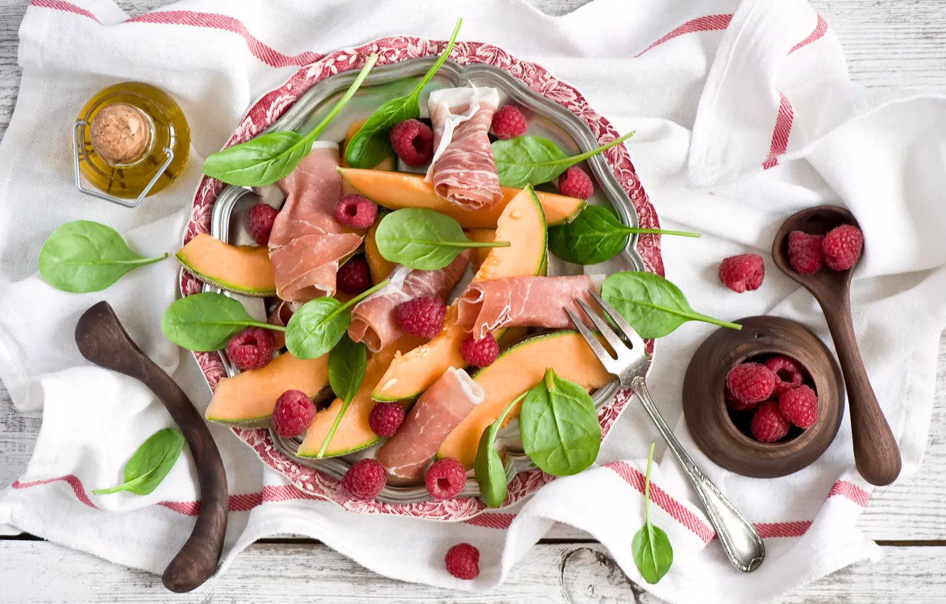 Photo wallpaper raspberry, melon, salad, ham