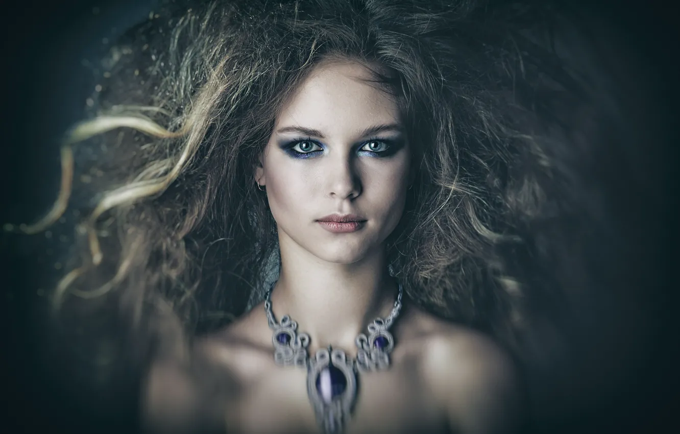 Photo wallpaper portrait, makeup, sponge, Victoria Marchenko, Through the looking glass, Alexey Aksenov