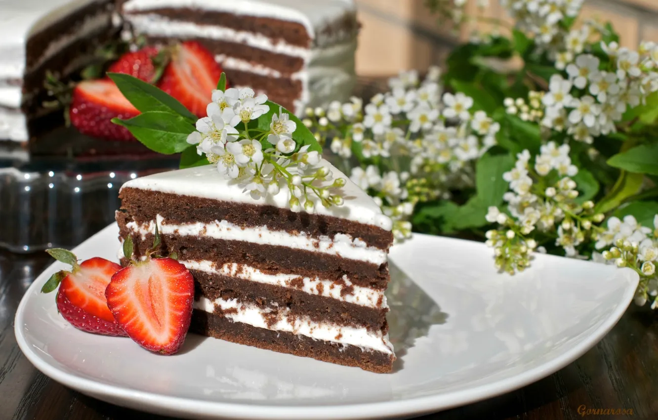 Photo wallpaper strawberry, cake, piece, cherry, layer