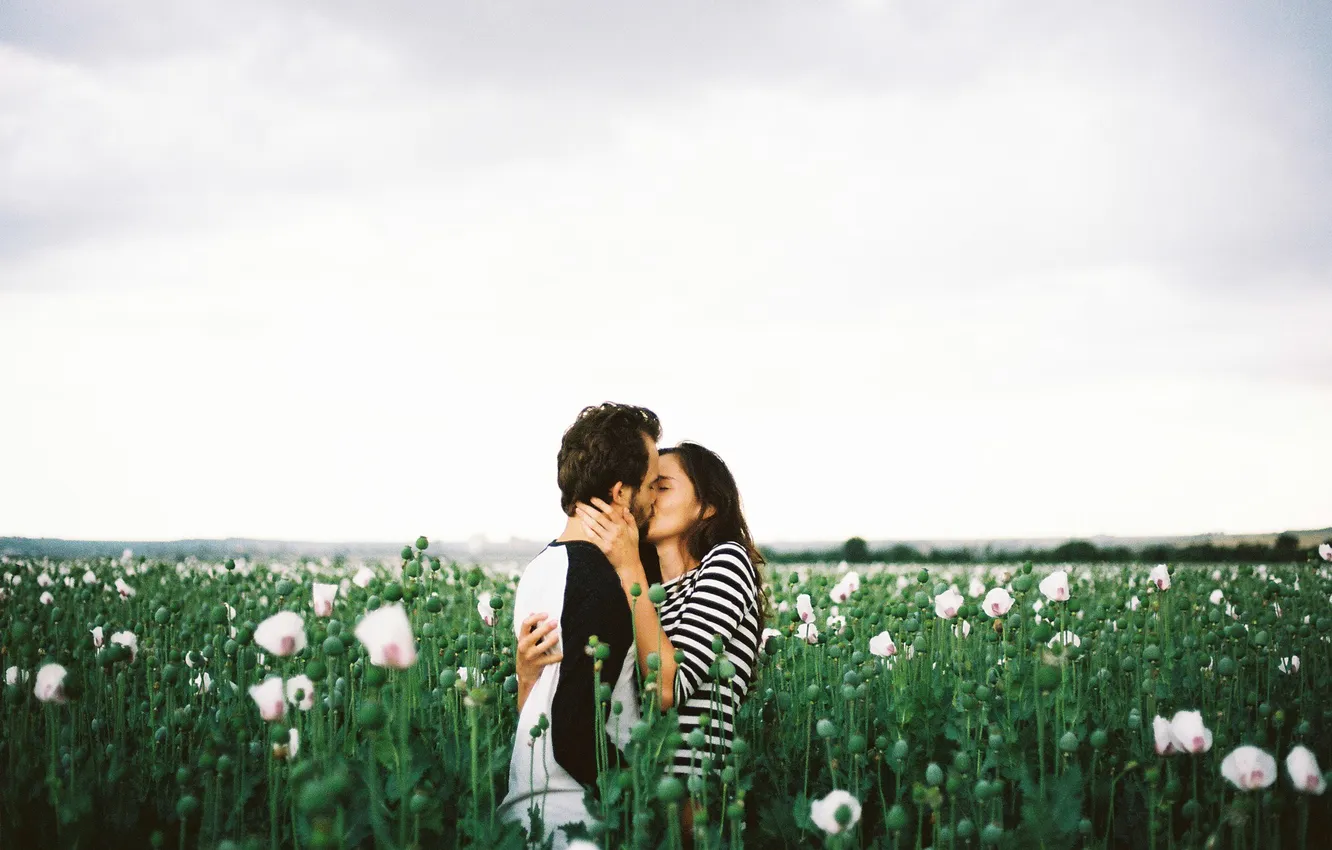 Photo wallpaper field, the sky, girl, trees, Mac, kiss, stem, horizon