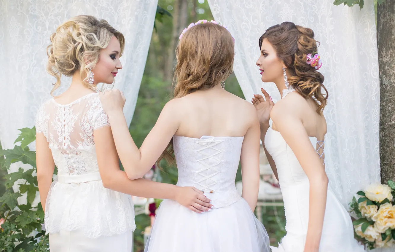 Photo wallpaper girls, back, dress, the bride, girlfriend