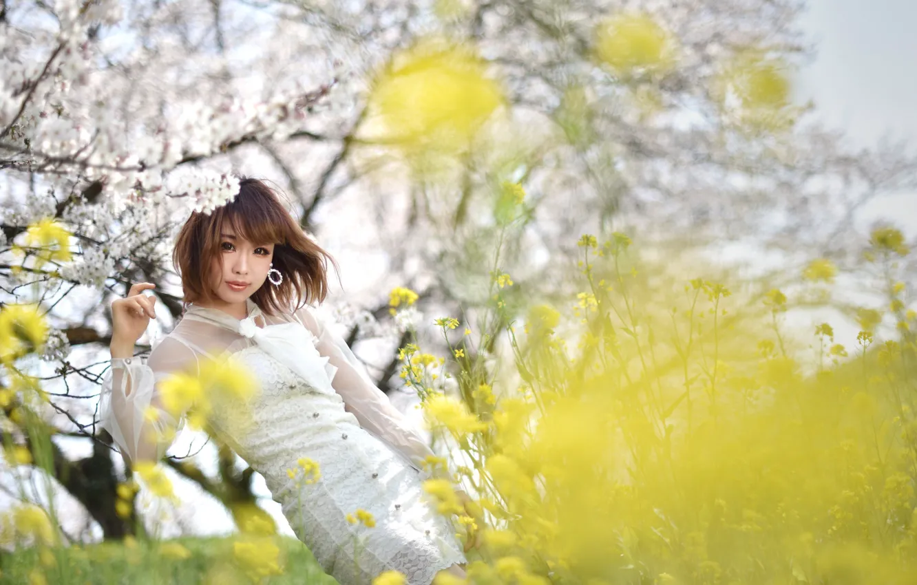 Photo wallpaper girl, garden, Asian