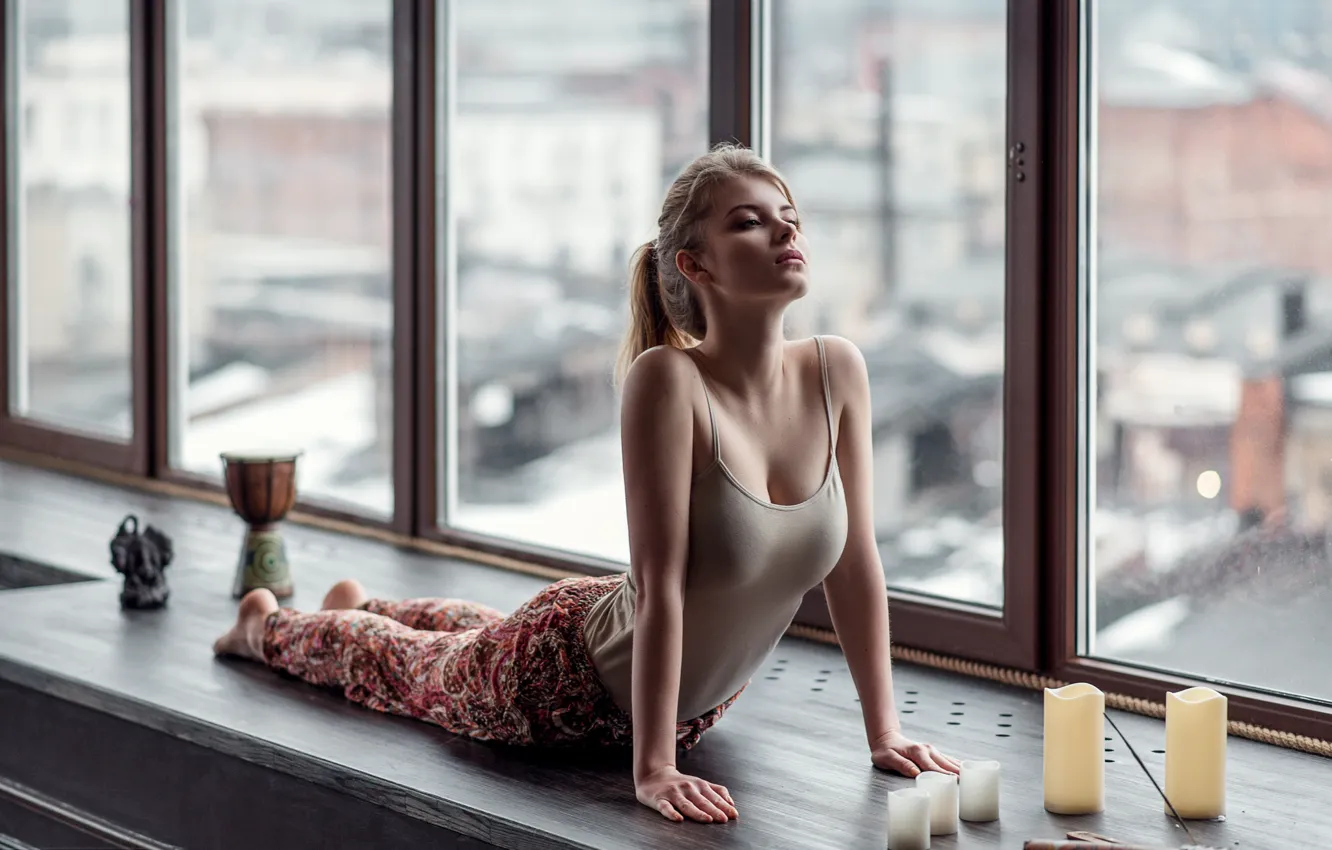 Photo wallpaper girl, model, body, feelings, portrait, candles, the atmosphere, Mike