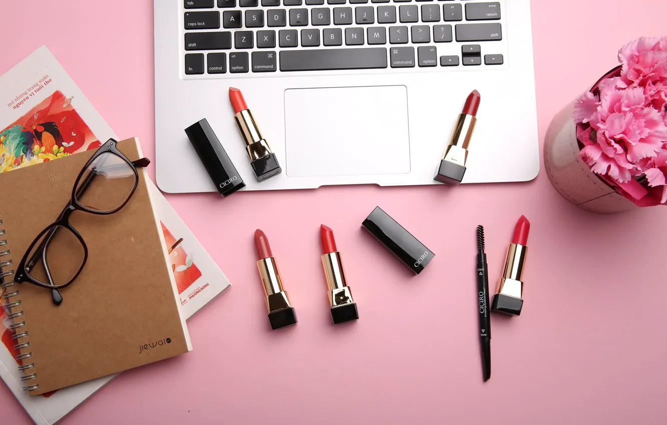 Photo wallpaper lipstick, glasses, Notepad, laptop