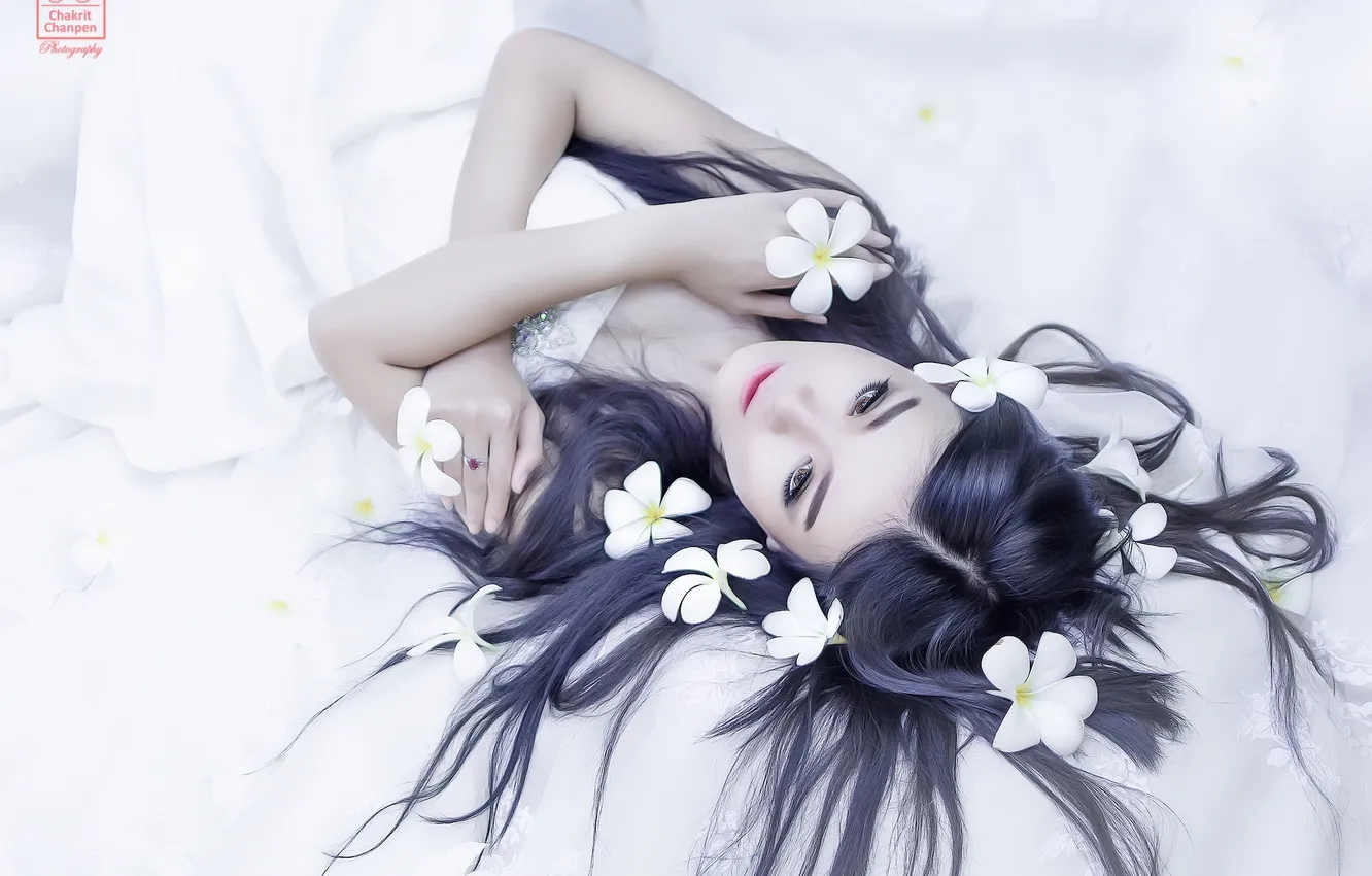 Photo wallpaper flowers, hair, dress, Asian, plumeria