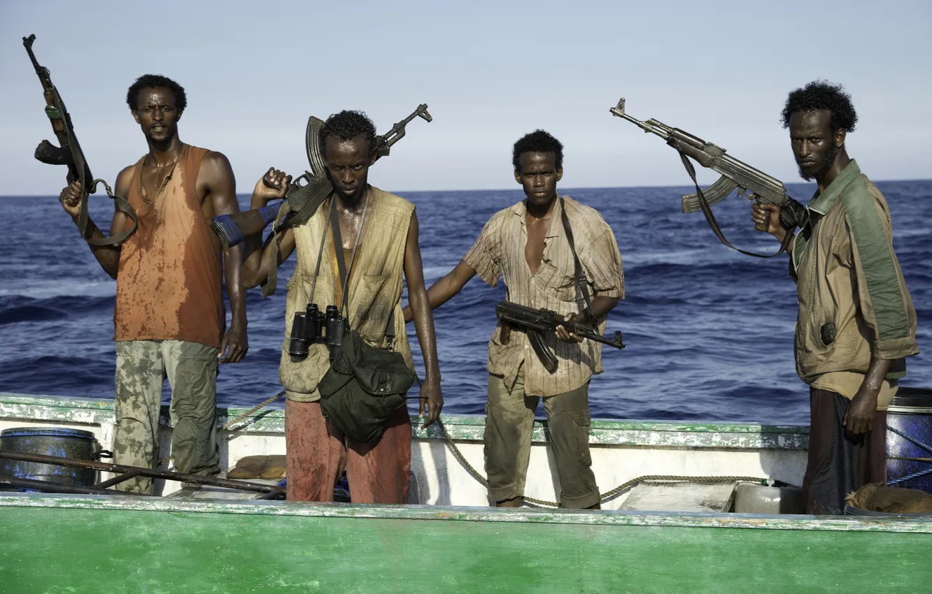 Photo wallpaper Pirates, Captain Phillips, automatic weapons