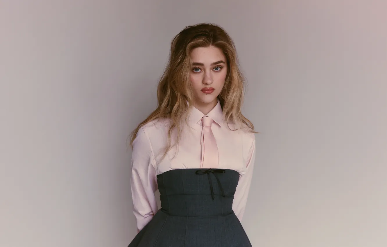 Photo wallpaper look, girl, photo, hair, makeup, lips, blouse, Lizzy Greene