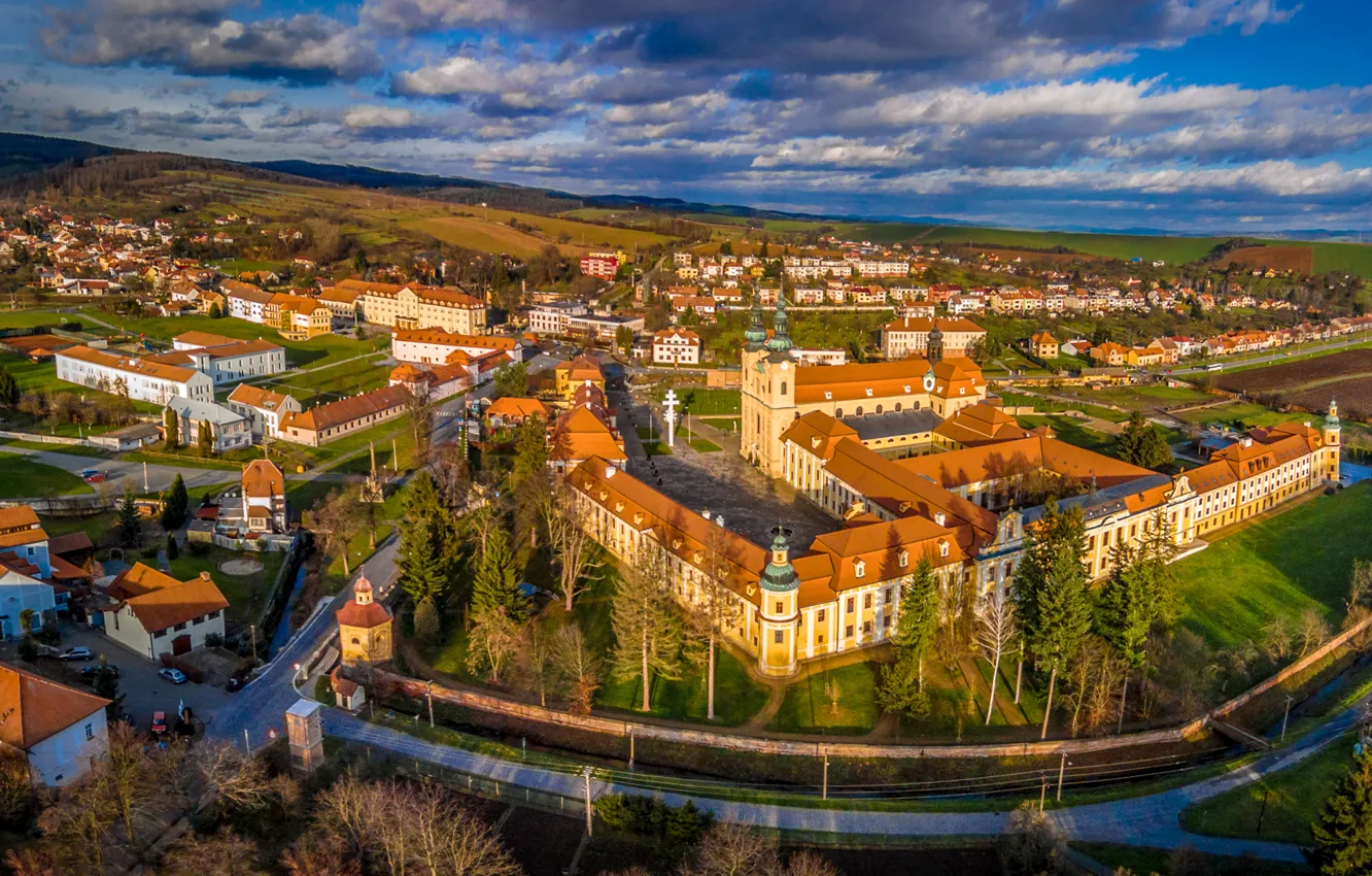 Photo wallpaper road, field, clouds, home, Czech Republic, Sunny, the view from the top, Velehrad