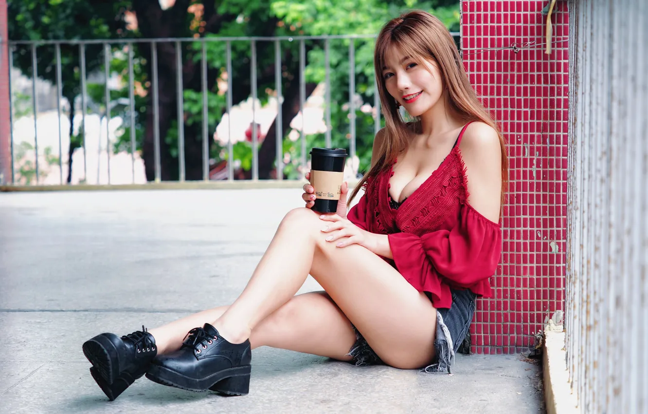 Photo wallpaper look, glass, pose, model, shorts, portrait, makeup, figure